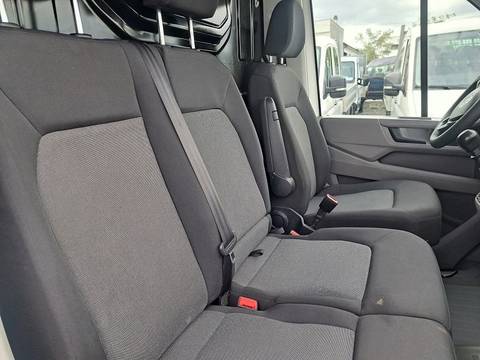 2017 Volkswagen Crafter — sličica 12