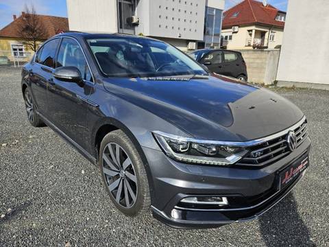 2015 Volkswagen Passat — sličica 2