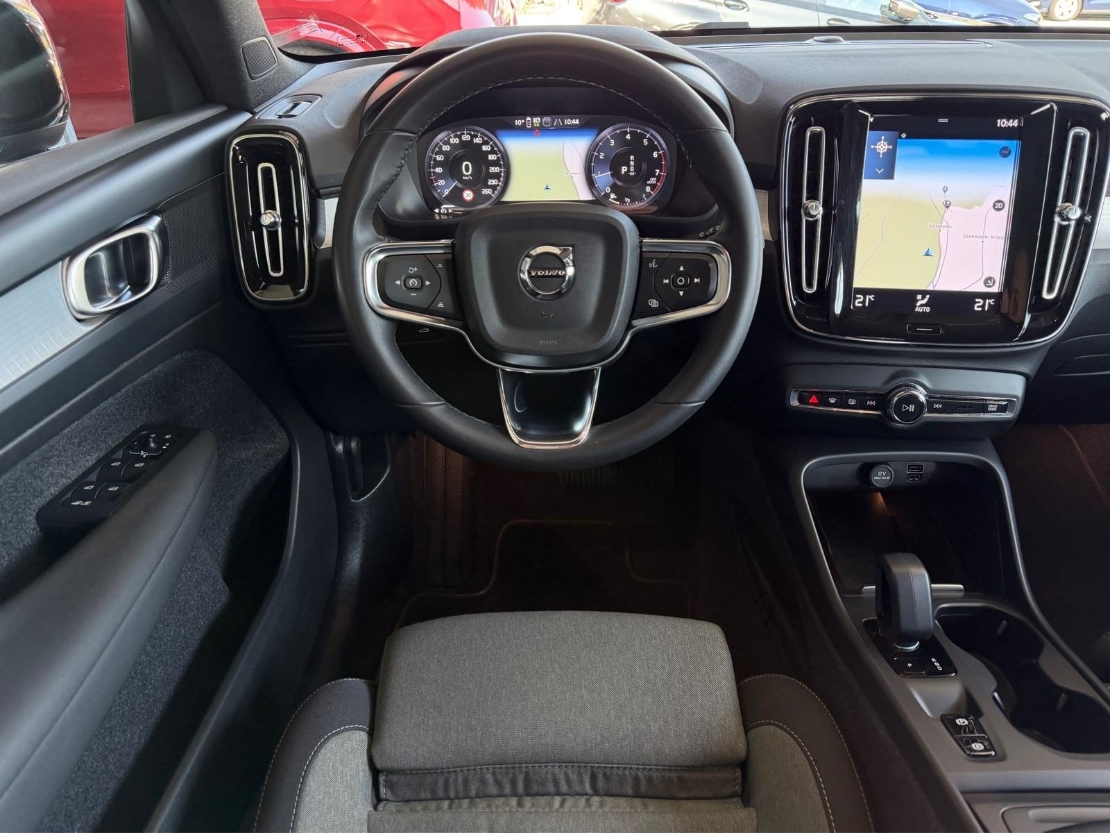 2022 Volvo XC40 — fotografija 9