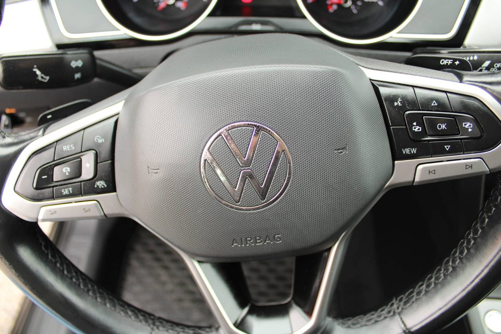 2021 Volkswagen Passat — fotografija 15