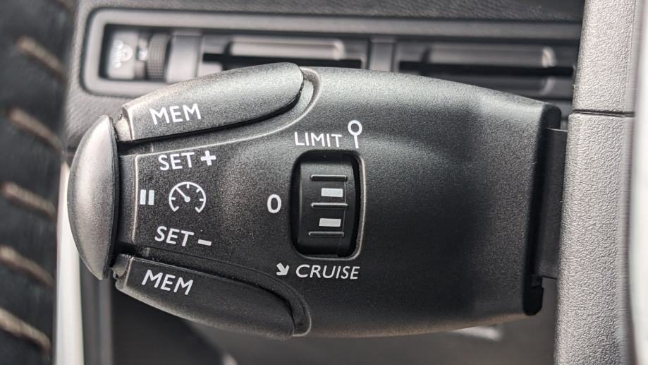 2019 Peugeot 3008 — fotografija 19