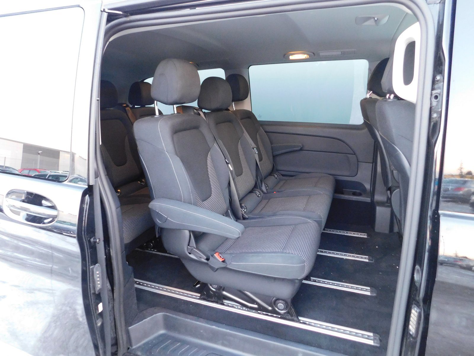 2021 Mercedes-Benz V-klasa — fotografija 10