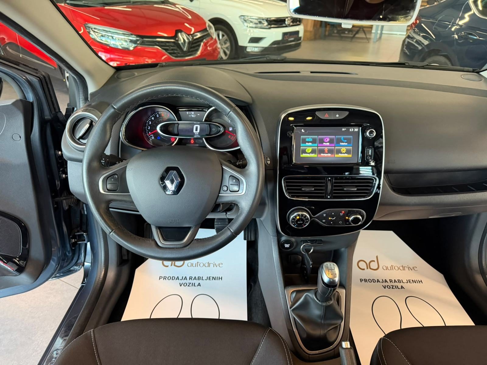 2017 Renault Clio Grandtour — fotografija 15