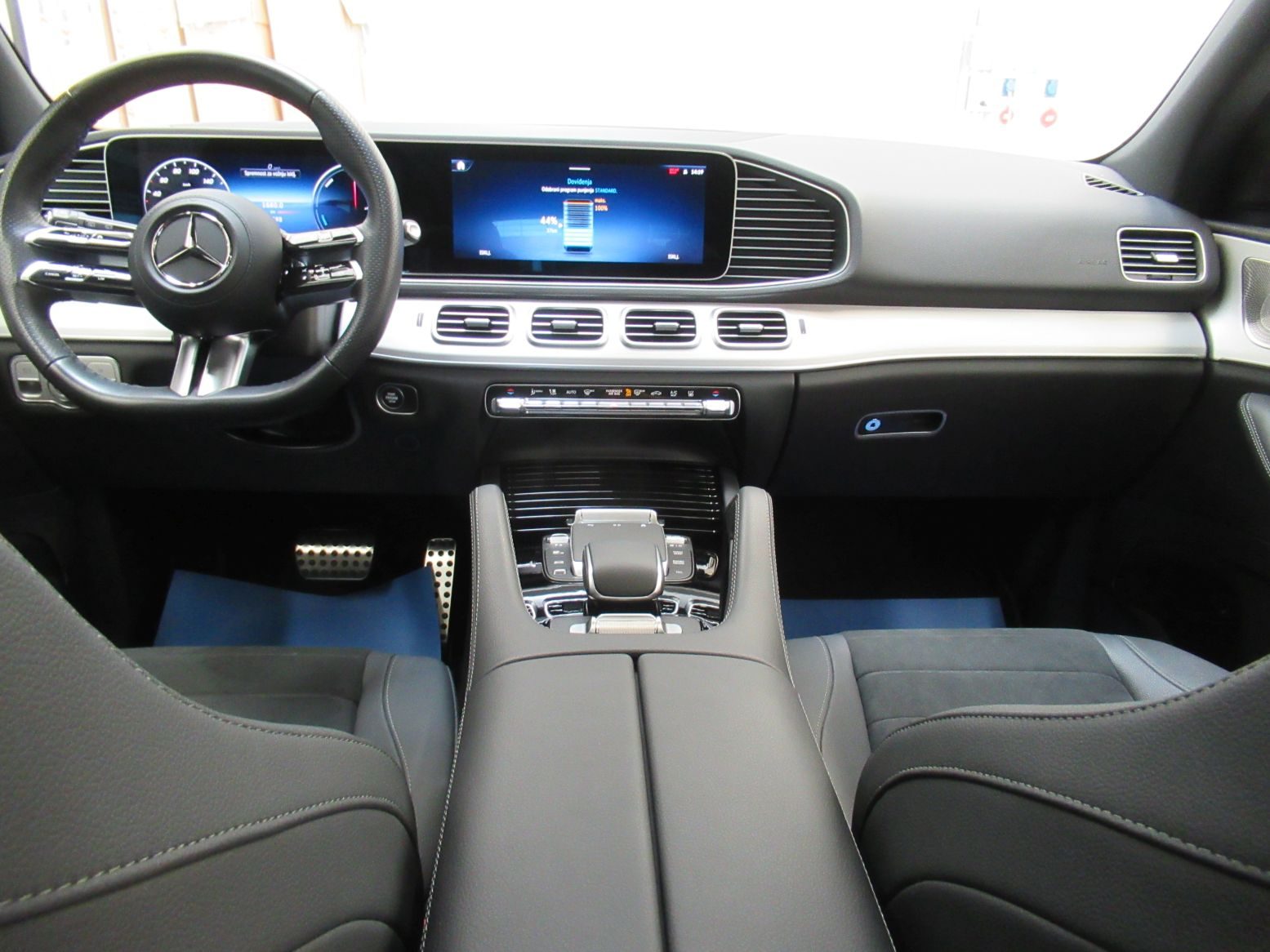 2025 Mercedes-Benz GLE — fotografija 14