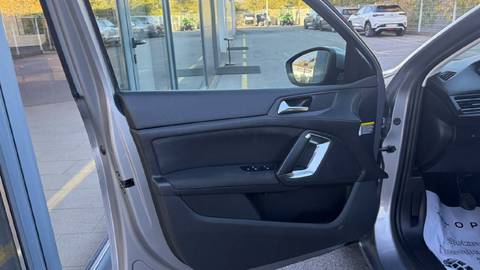 2014 Peugeot 308 — sličica 12