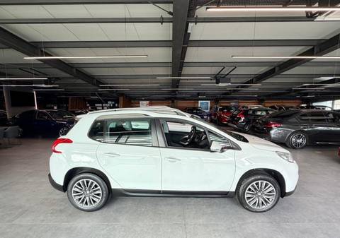 2016 Peugeot 2008 — sličica 8