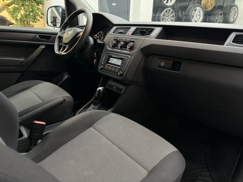 2019 Volkswagen Caddy — fotografija 15