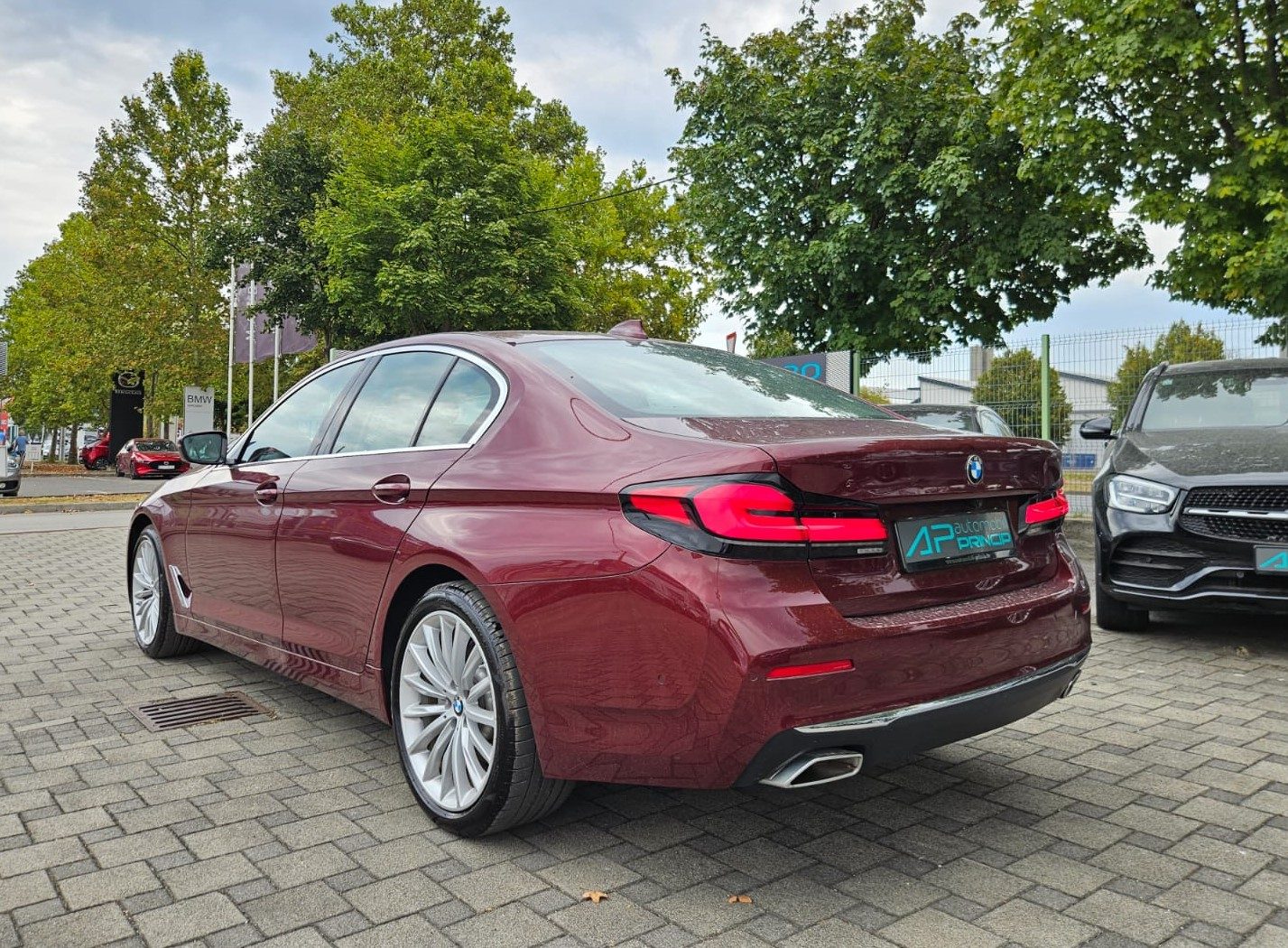 2023 BMW Serija 5 — fotografija 4