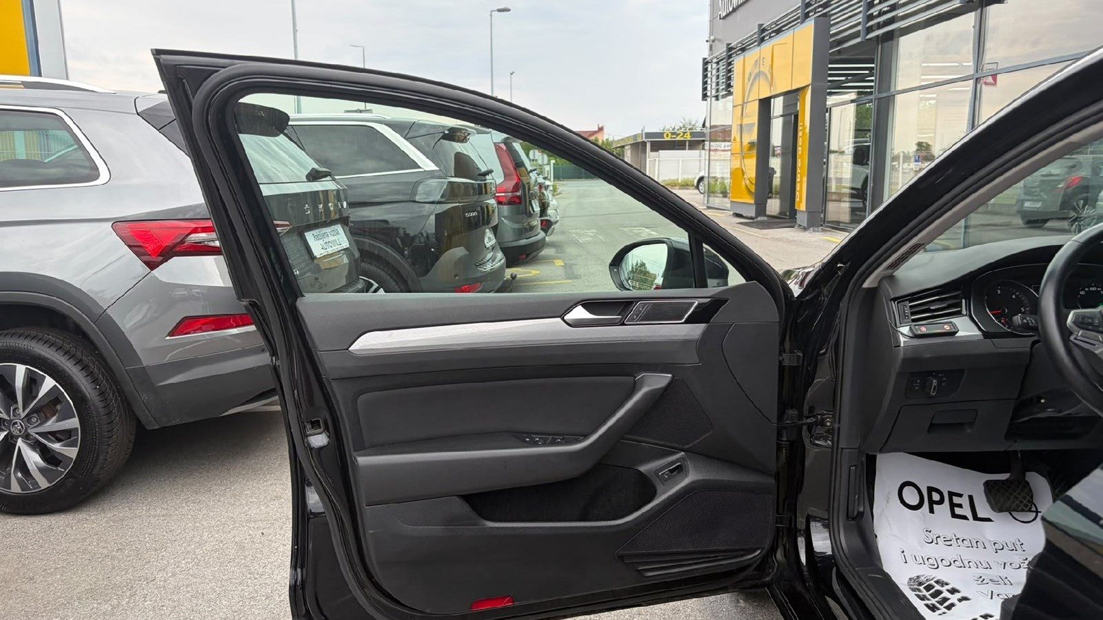 2022 Volkswagen Passat — fotografija 13