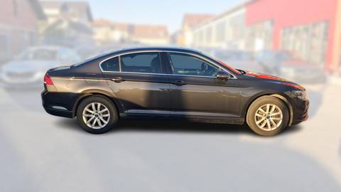 2022 Volkswagen Passat — sličica 8