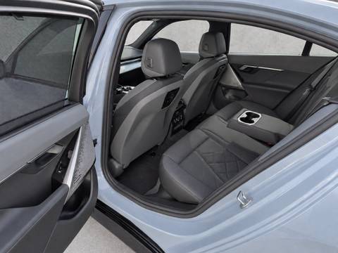 2025 BMW Serija 5 M Sport — sličica 14