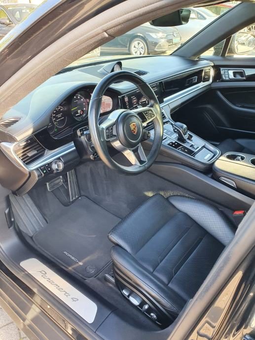 2017 Porsche Panamera — fotografija 8