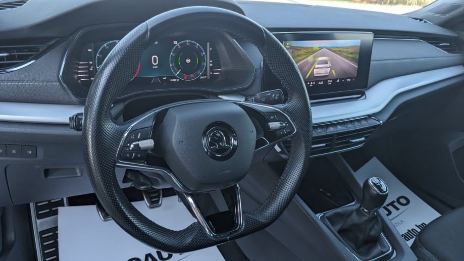 2021 Škoda Octavia — fotografija 12