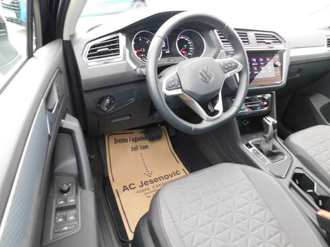 2023 Volkswagen Tiguan — sličica 9