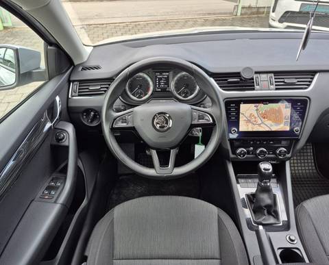Škoda Octavia — sličica 11