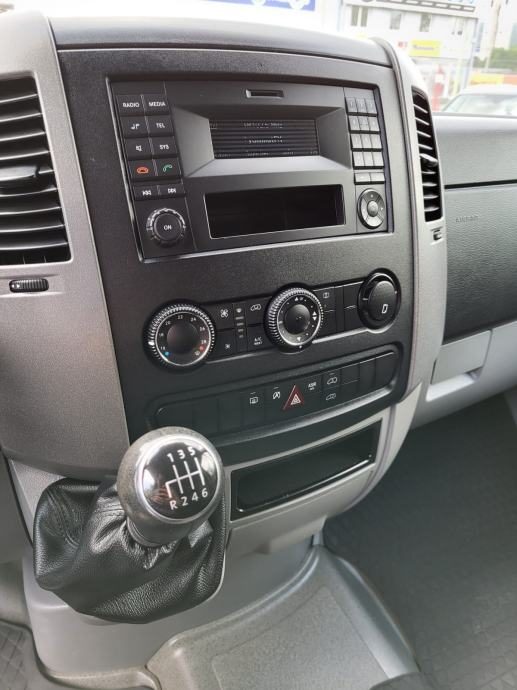 2015 Volkswagen Crafter — fotografija 15