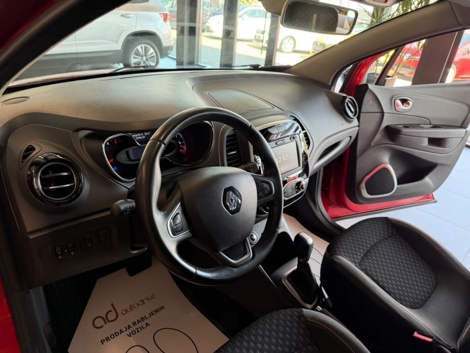 2019 Renault Captur — fotografija 15