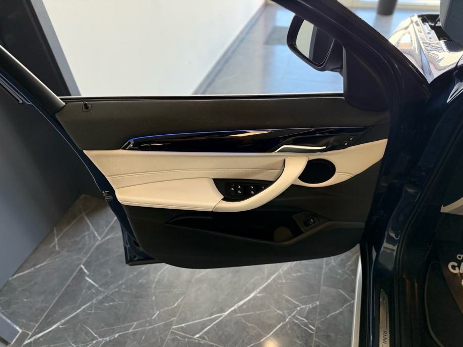 2020 BMW X1 — fotografija 7