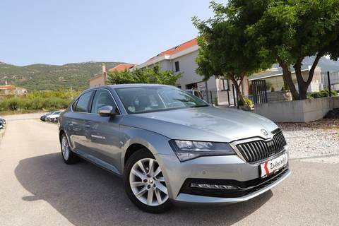 2021 Škoda Superb — sličica 12