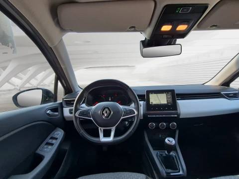2023 Renault Clio — sličica 10