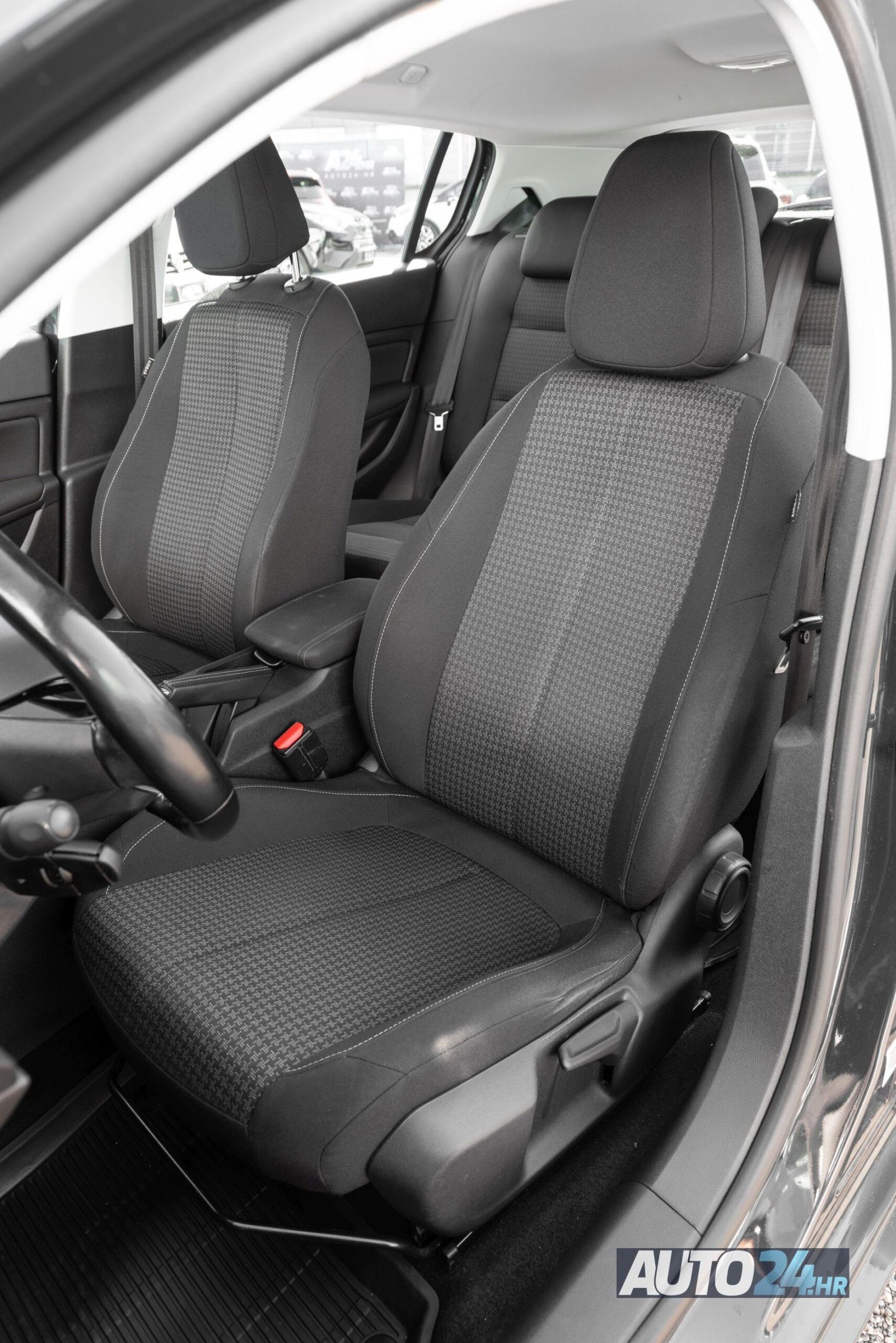 2018 Peugeot 308 Style — fotografija 7