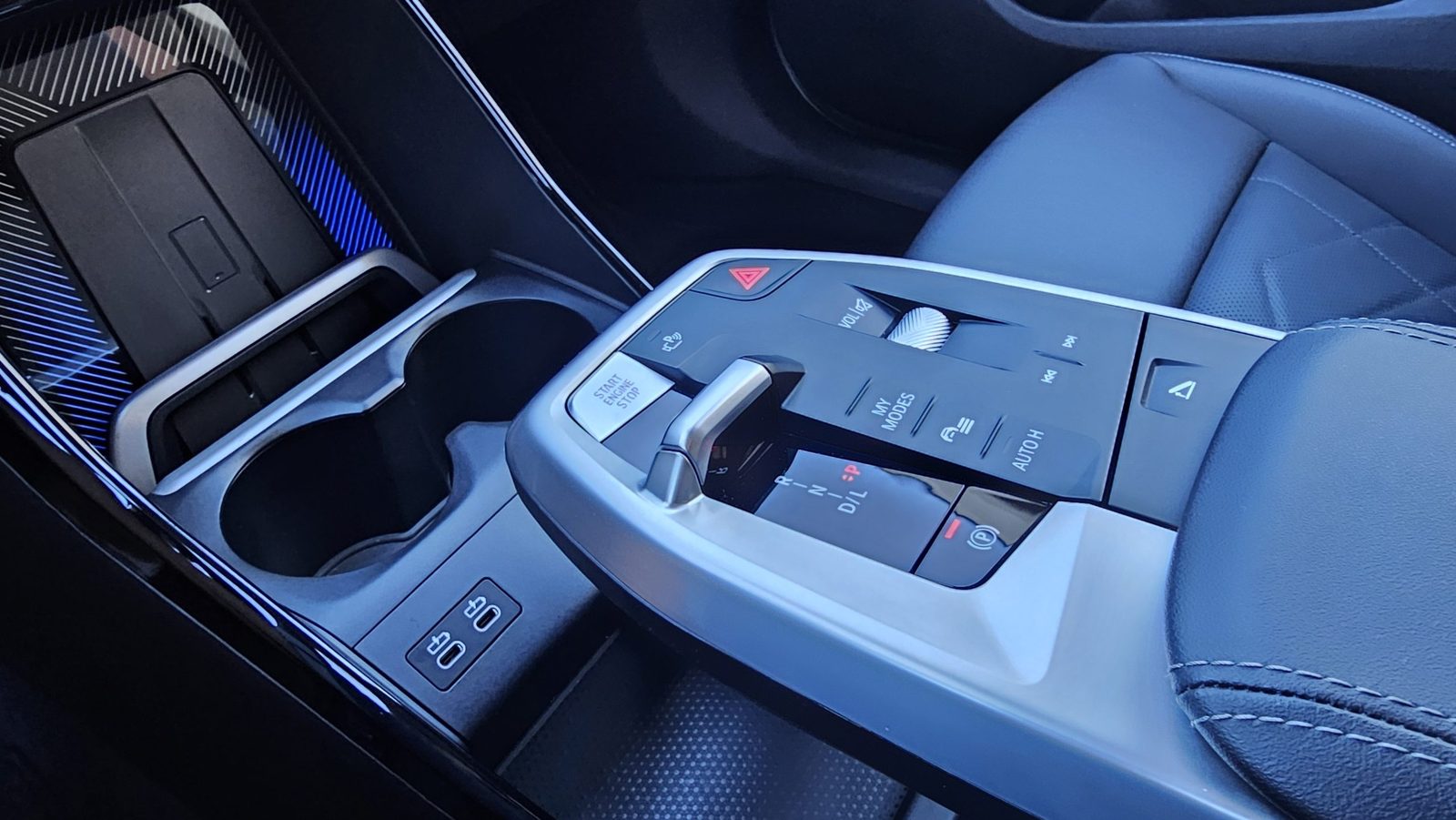 2025 BMW Serija 2 — fotografija 13