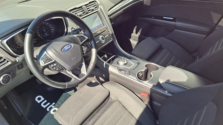 2022 Ford Mondeo — fotografija 5