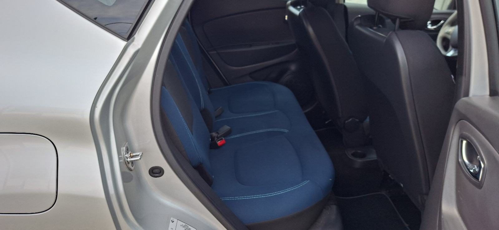 2015 Renault Captur — fotografija 12