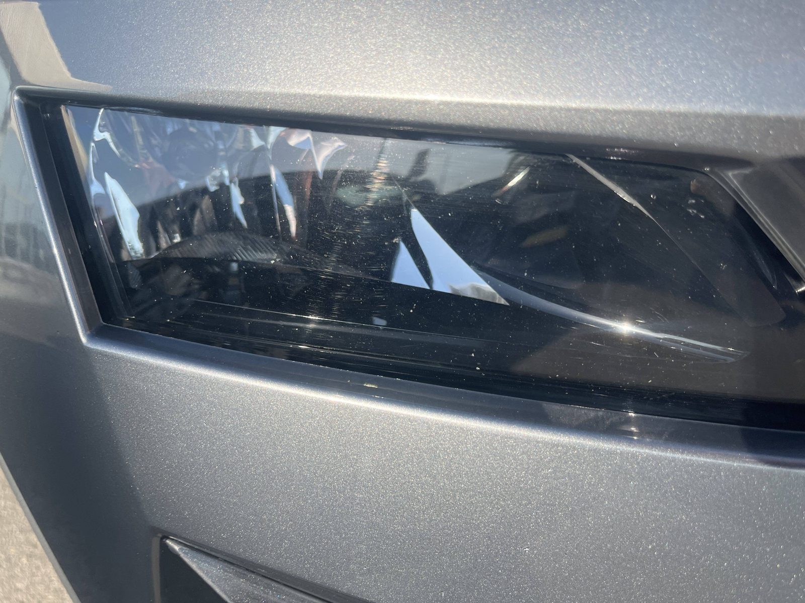 2023 Škoda Karoq — fotografija 15