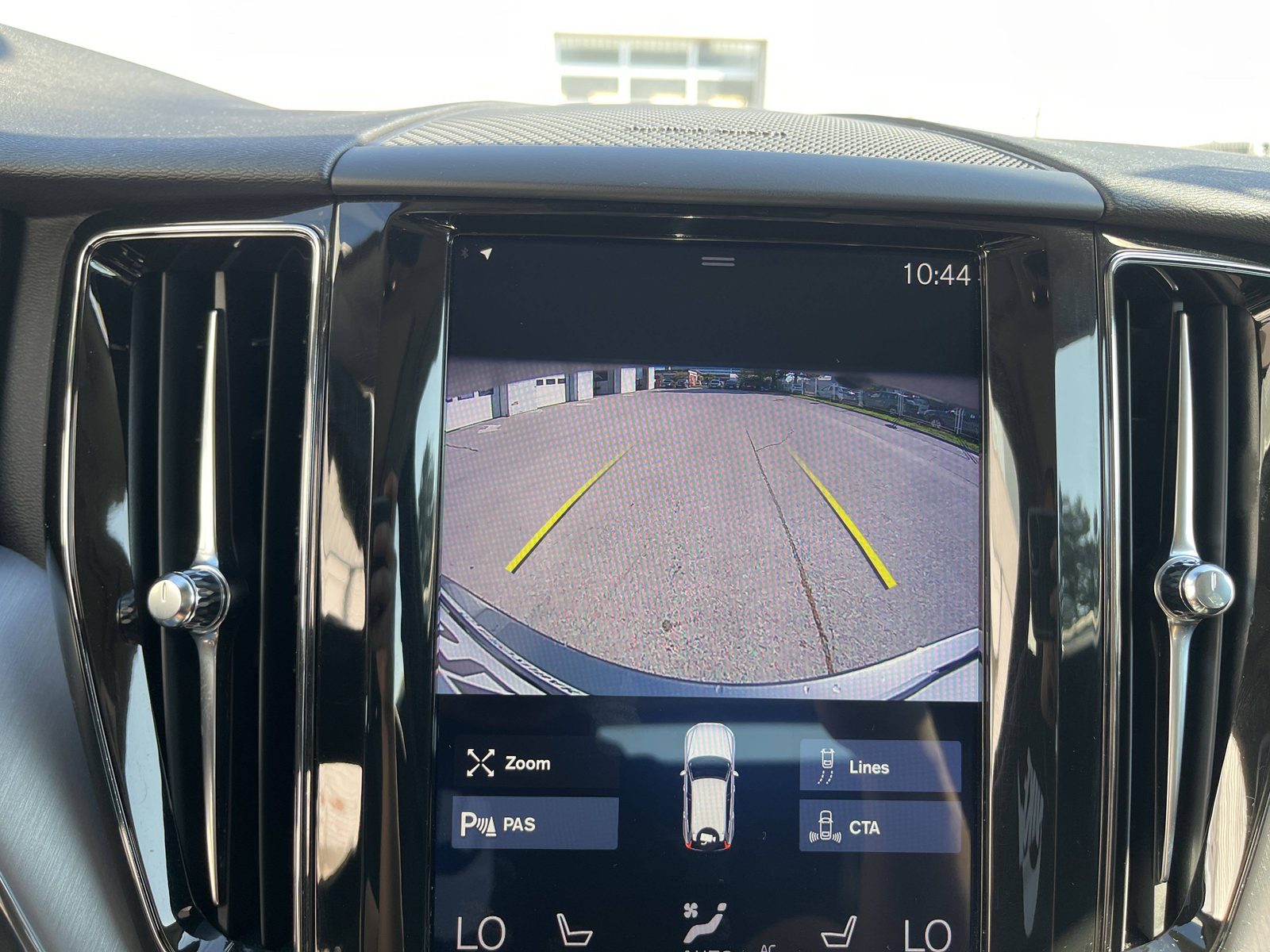 2019 Volvo XC60 — fotografija 18