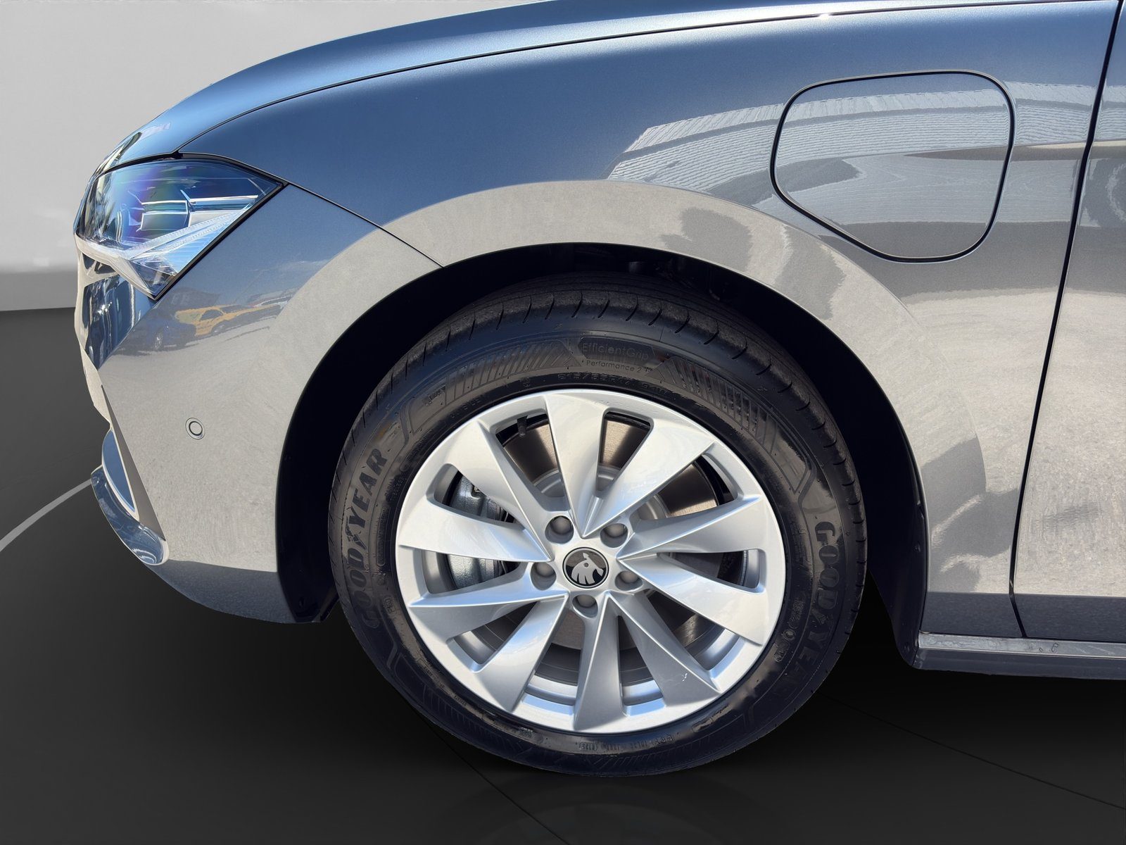 2025 Škoda Superb Combi — fotografija 19