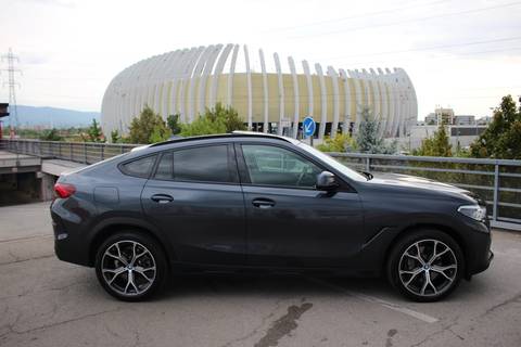 2020 BMW X6 — sličica 9