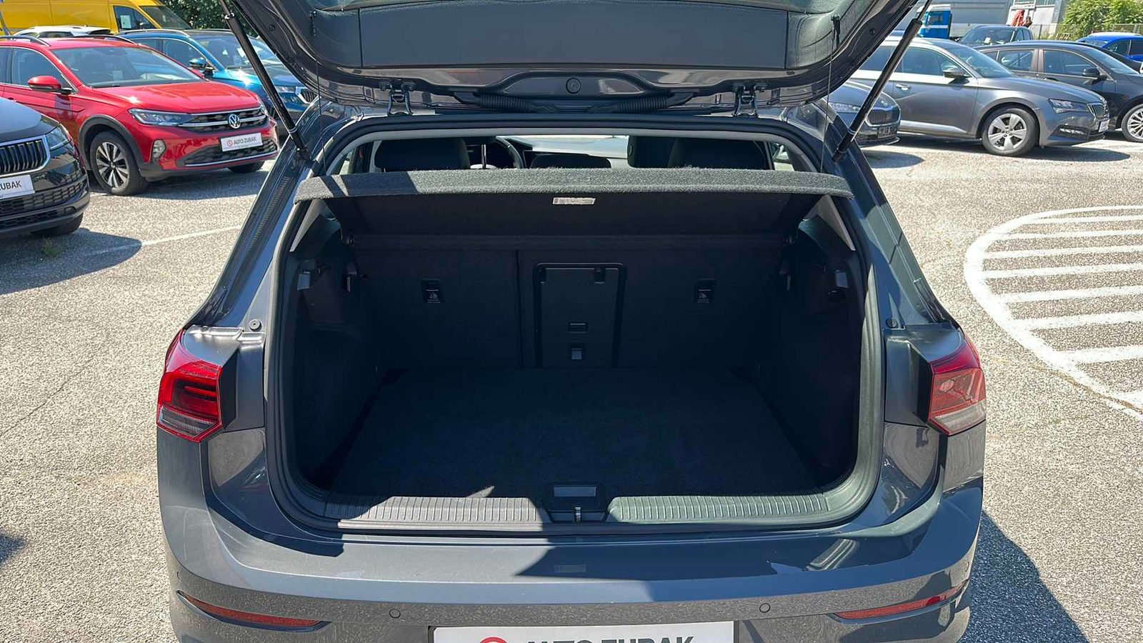 2024 Volkswagen Golf — fotografija 12