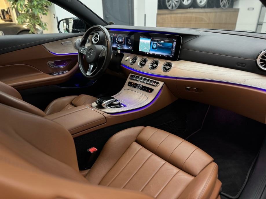 2017 Mercedes-Benz E-klasa — fotografija 17
