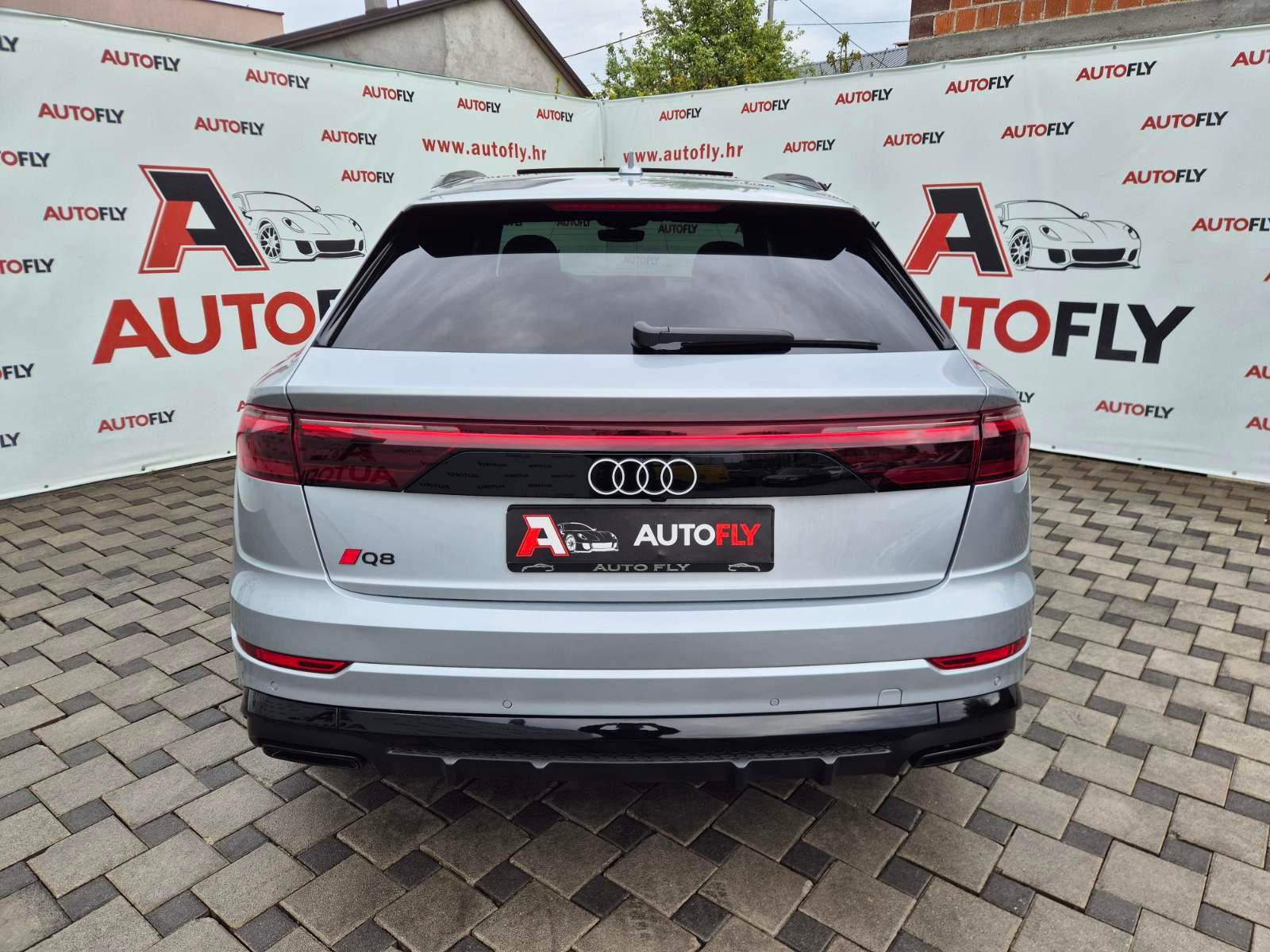 2024 Audi Q8 S line — fotografija 7