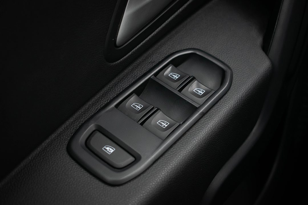 2023 Dacia Duster — fotografija 15
