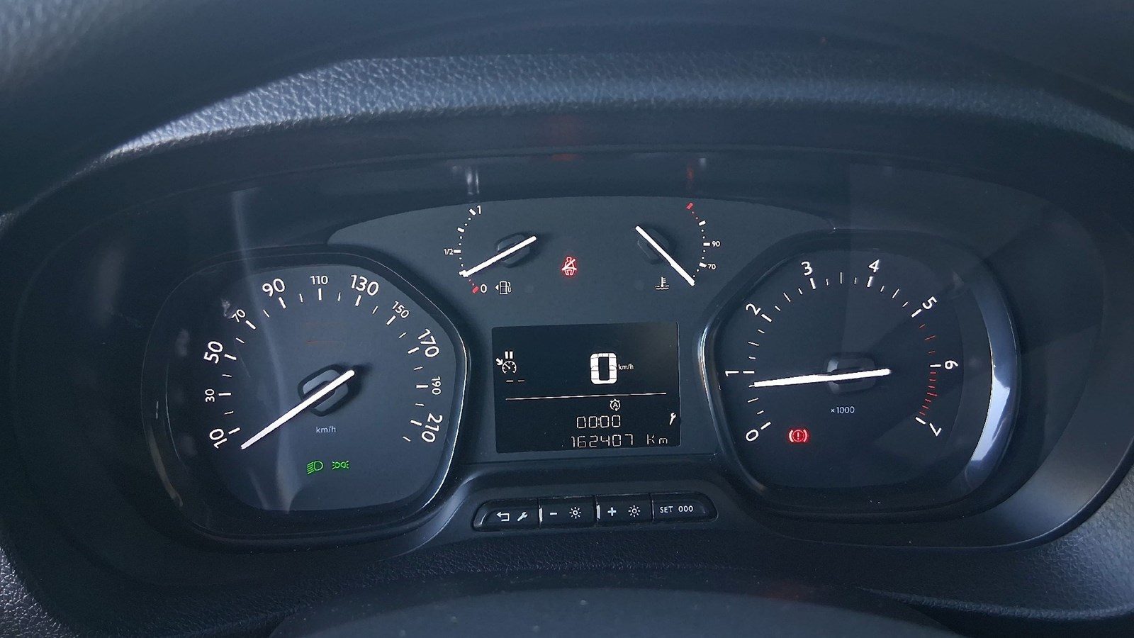 2021 Opel Vivaro — fotografija 18