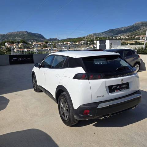 2021 Peugeot 2008 — sličica 3