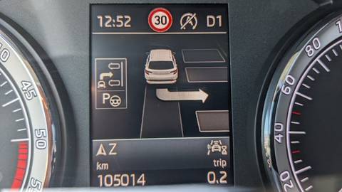 2021 Škoda Karoq — sličica 16