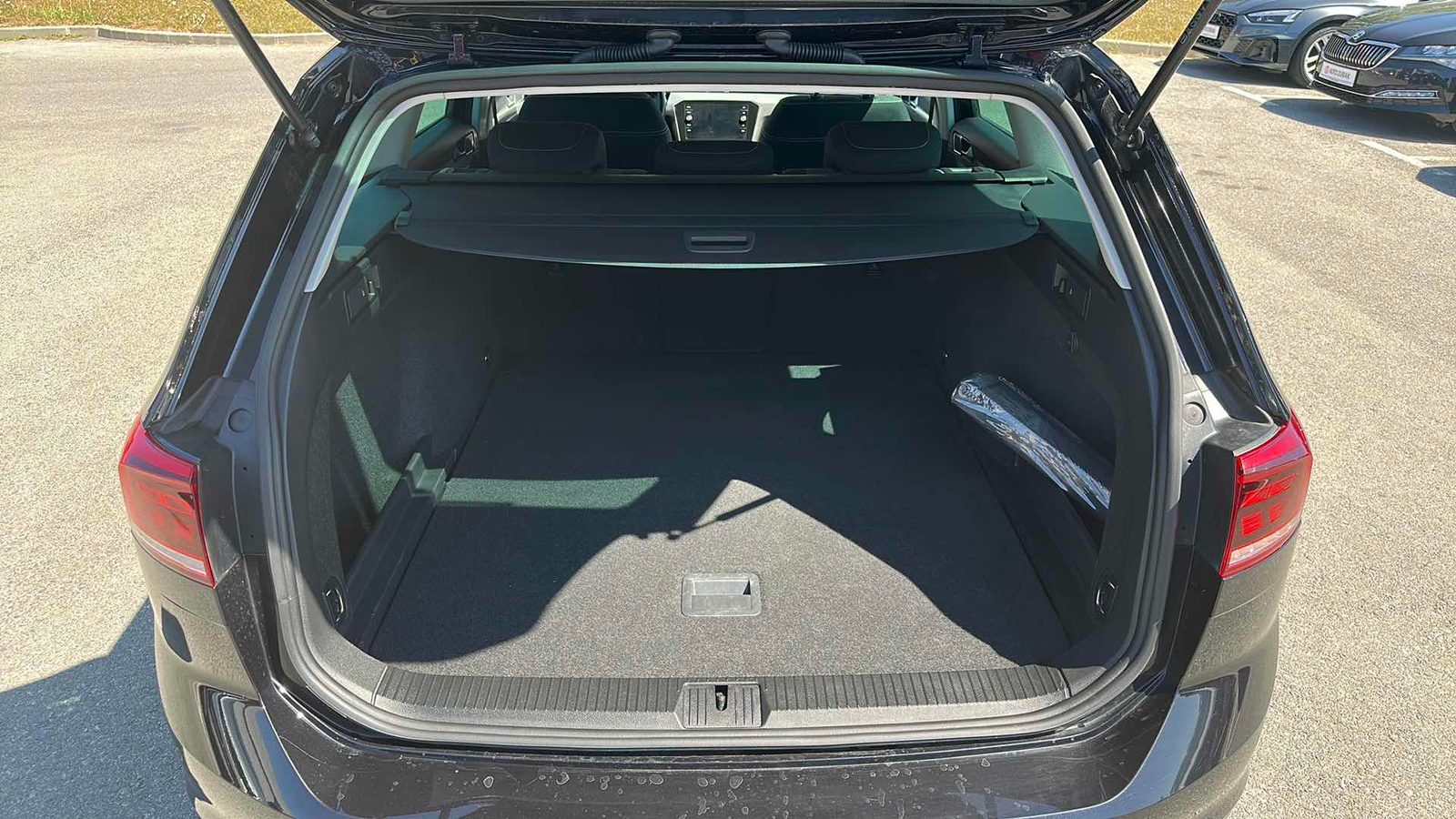 2023 Volkswagen Passat Variant — fotografija 12