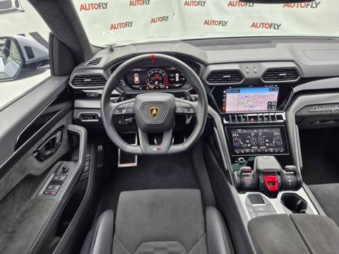 2023 Lamborghini Urus — sličica 17
