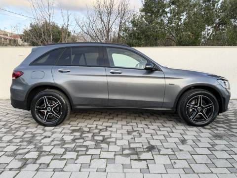 2021 Mercedes-Benz GLC — sličica 8