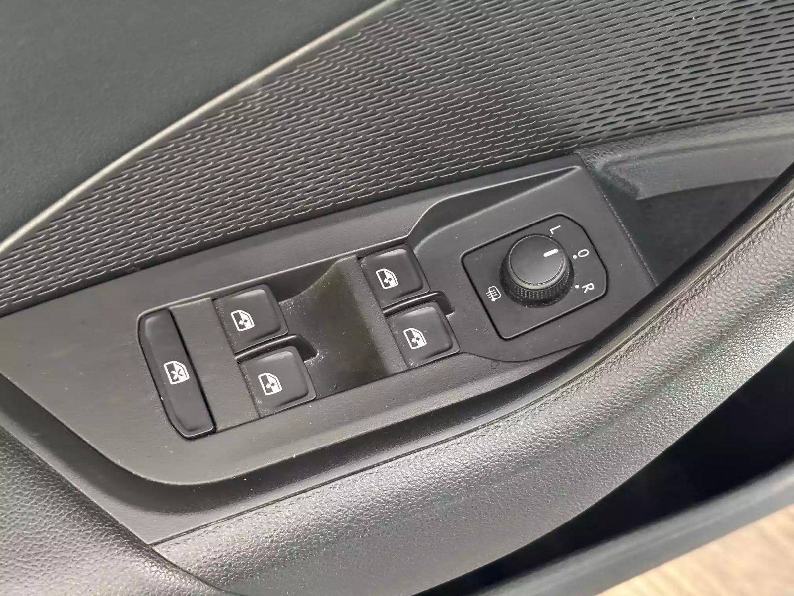 2021 Škoda Octavia — fotografija 25