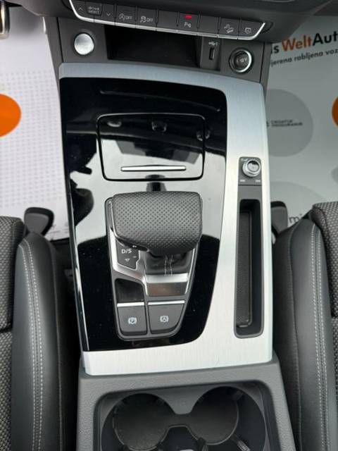 2022 Audi Q5 S line — sličica 11