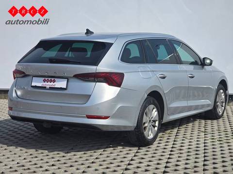 2020 Škoda Octavia — sličica 4