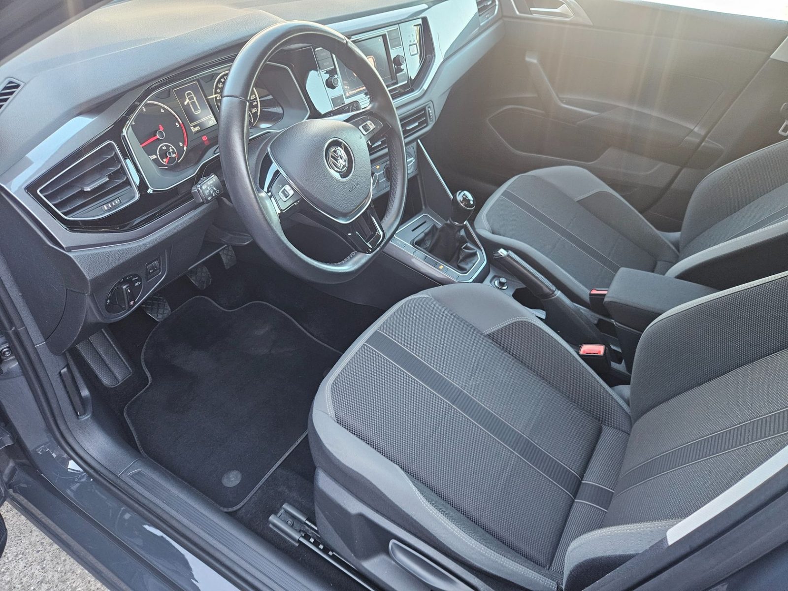2018 Volkswagen Polo — fotografija 8