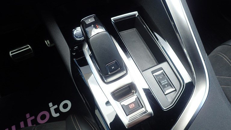 2021 Peugeot 3008 — fotografija 16
