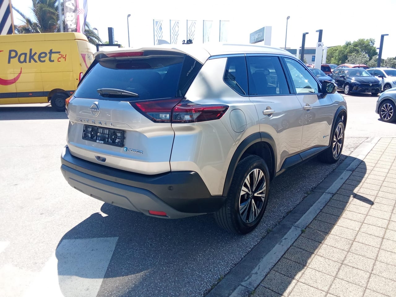 2024 Nissan X-Trail — fotografija 5