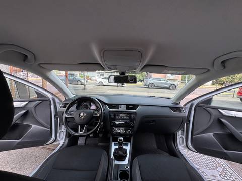 2019 Škoda Octavia — sličica 10