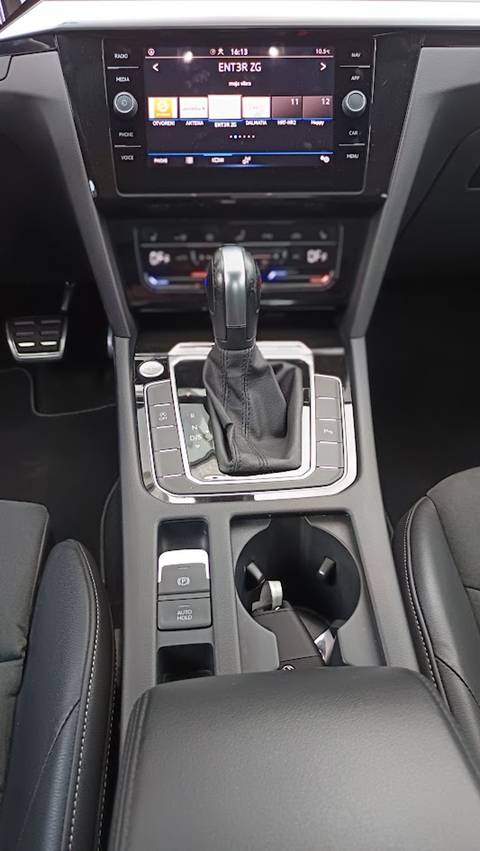 2022 Volkswagen Arteon — sličica 15